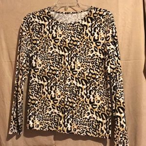 Long sleeved tee top